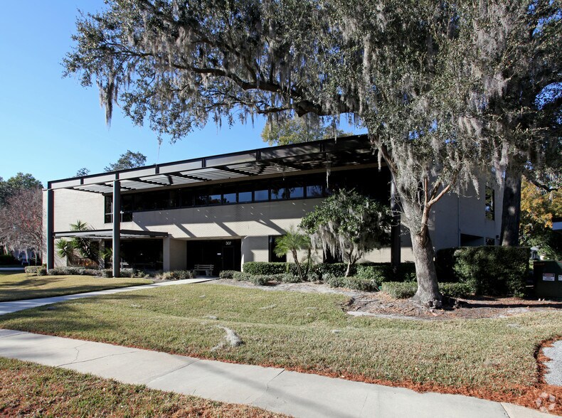 307 Park Lake Cir, Orlando, FL à vendre - Photo du bâtiment - Image 2 de 2
