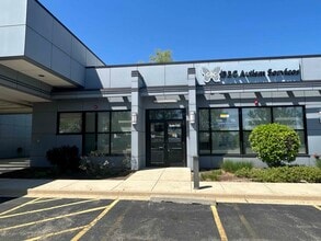 484 W Boughton Rd, Bolingbrook, IL for lease Building Photo- Image 1 of 17