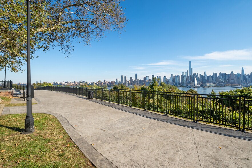 5311 Kennedy Blvd E, West New York, NJ for lease - Building Photo - Image 2 of 14