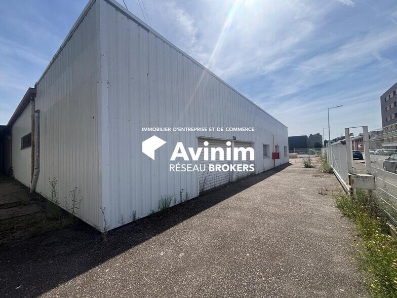 Flex in Le Havre for lease - Building Photo - Image 2 of 10