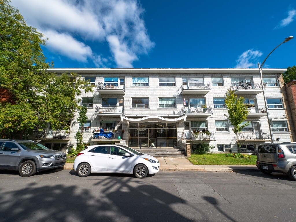 1005 St Rielle, Montréal, QC à vendre Photo du bâtiment- Image 1 de 1