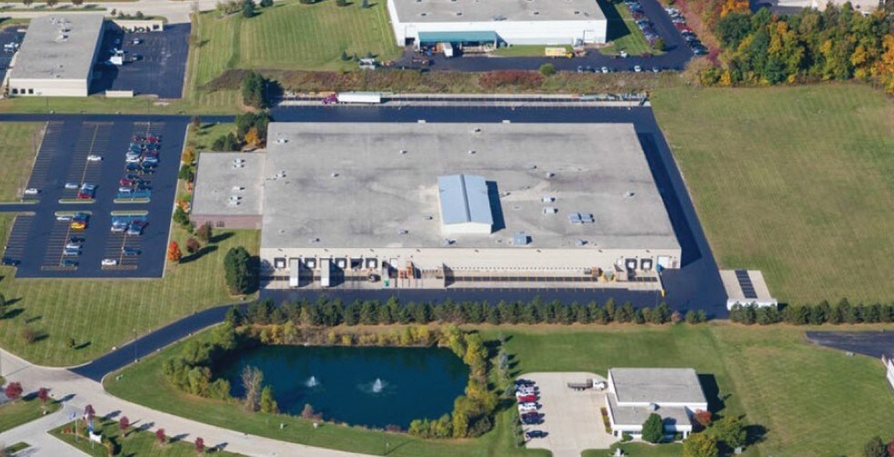 N53W24700 S Corporate Cir, Sussex, WI à louer - Photo du bâtiment - Image 1 de 3