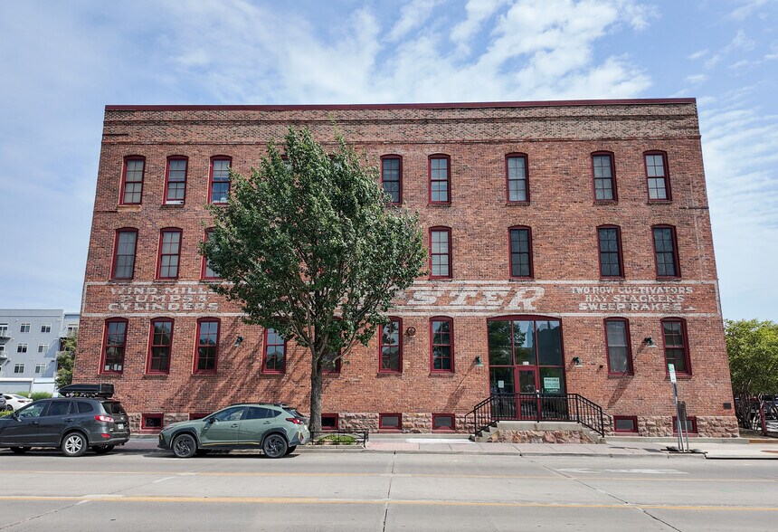 600 Main Ave, Sioux Falls, SD à louer - Photo du bâtiment - Image 3 de 6