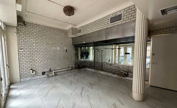 114 Tenth Ave, New York, NY à louer Photo du bâtiment- Image 2 de 5