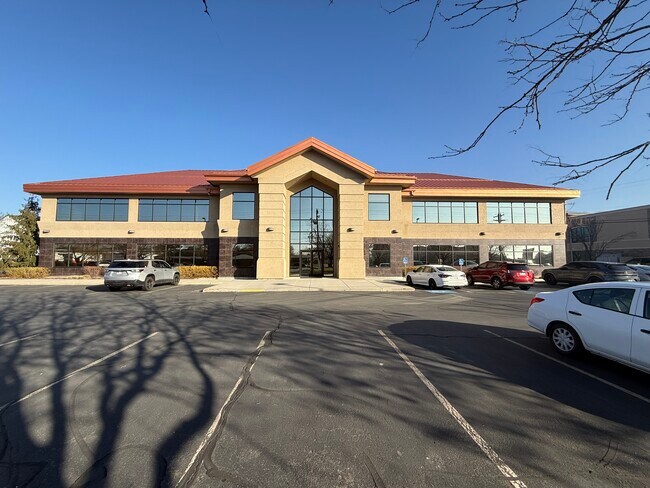 Plus de détails pour 8899 S 700 E, Sandy, UT - Bureau à louer