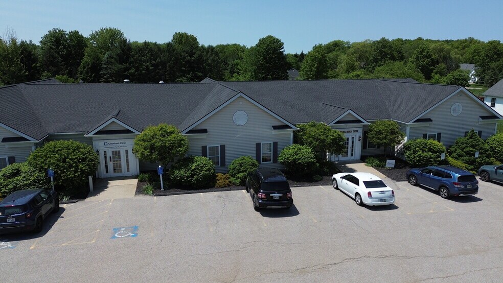 5192 Chillicothe Rd, South Russell, OH à louer - Photo du bâtiment - Image 2 de 6