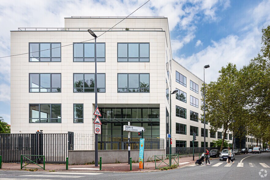 10 Rue Raymond David, Malakoff à louer - Photo du bâtiment - Image 2 de 2