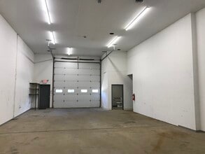 612 N Main St, Cottage Grove, WI for lease Interior Photo- Image 1 of 4