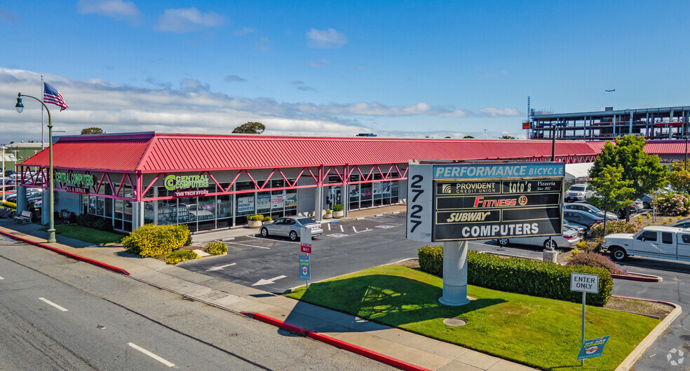 2727 El Camino Real, San Mateo, CA à louer - Photo principale - Image 1 de 1