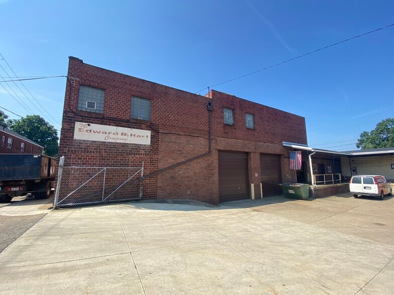 437 Mcgregor Ave NW, Canton, OH for sale - Building Photo - Image 1 of 7