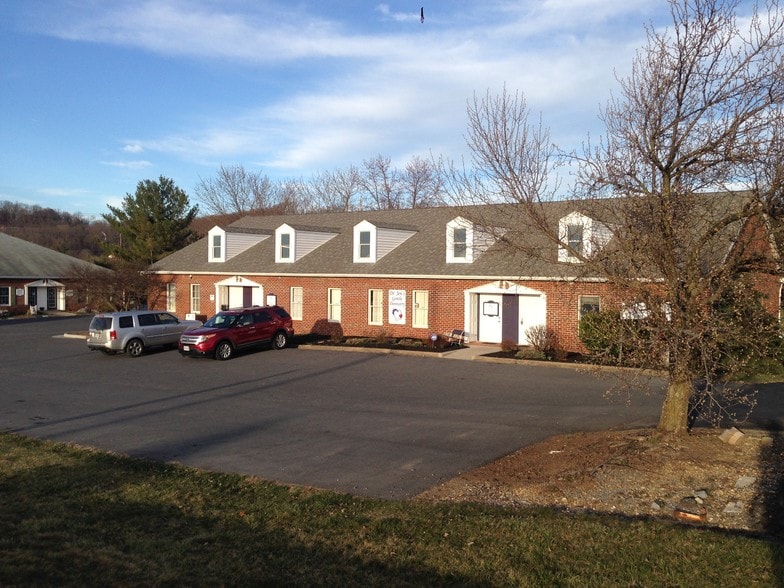 1589 Port Republic Rd, Harrisonburg, VA à louer - Photo principale - Image 1 de 7