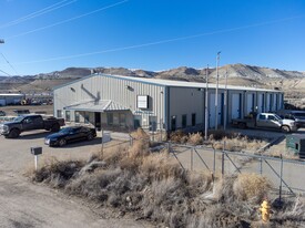 20 Wilkins Peak Dr, Rock Springs WY - Entrepôt