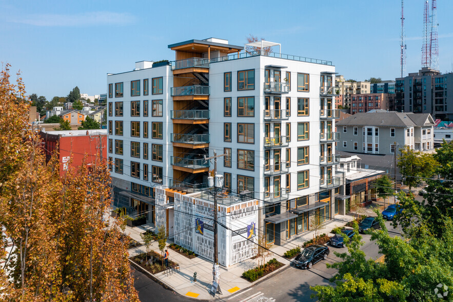 1300 E Pike St, Seattle, WA for lease - Primary Photo - Image 1 of 39