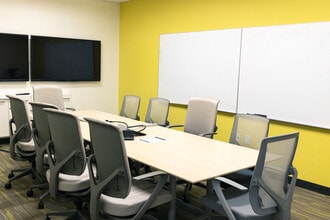 2121 RDU Center Dr, Morrisville, NC à louer Photo intérieure- Image 2 de 12
