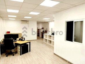 Retail in Esplugues de Llobregat, Barcelona for lease Interior Photo- Image 2 of 32