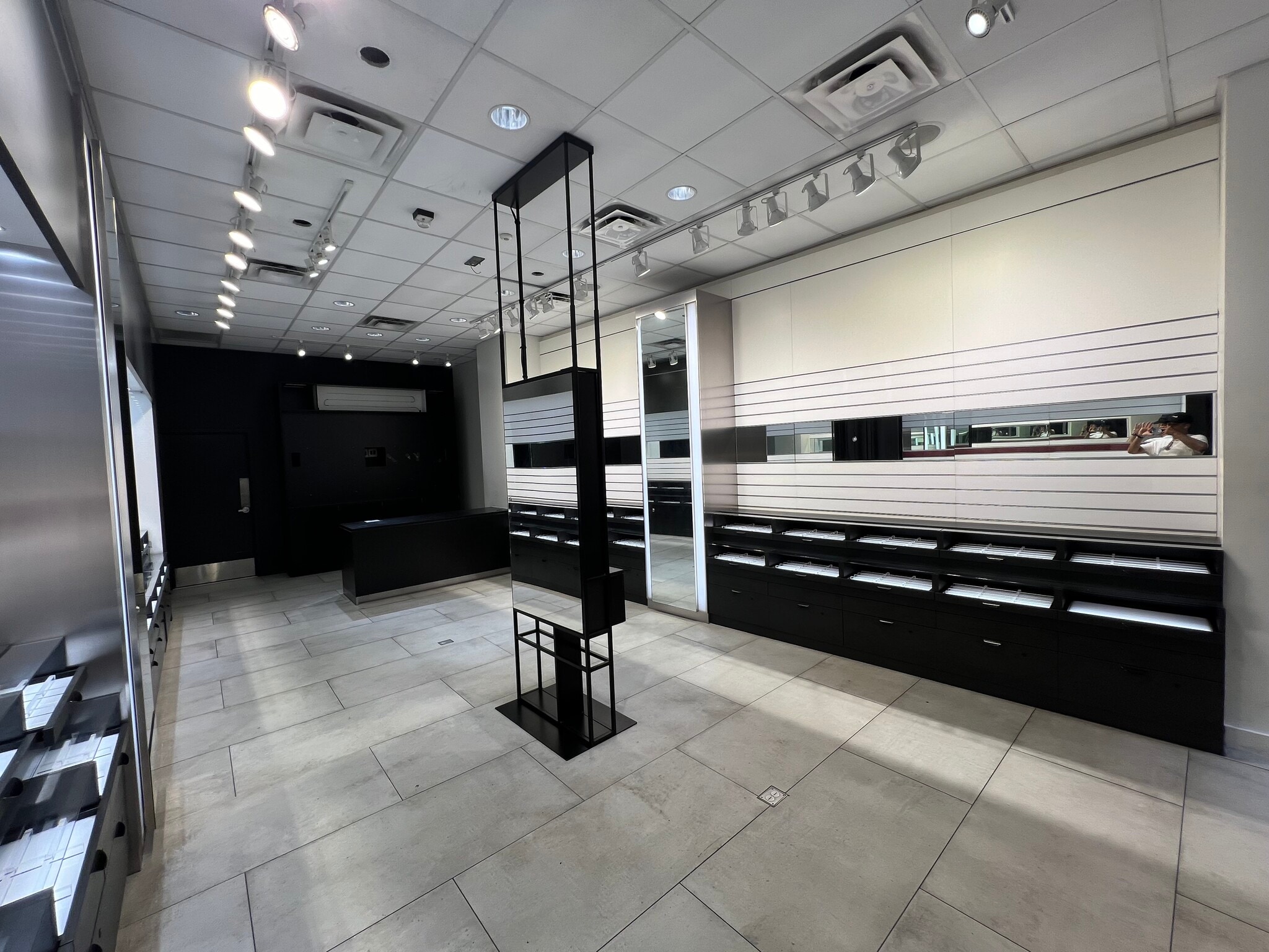 747-755 Broadway, New York, NY for lease Building Photo- Image 1 of 2