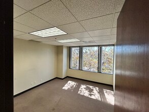 4300 Long Beach Blvd, Long Beach, CA for lease Interior Photo- Image 2 of 4