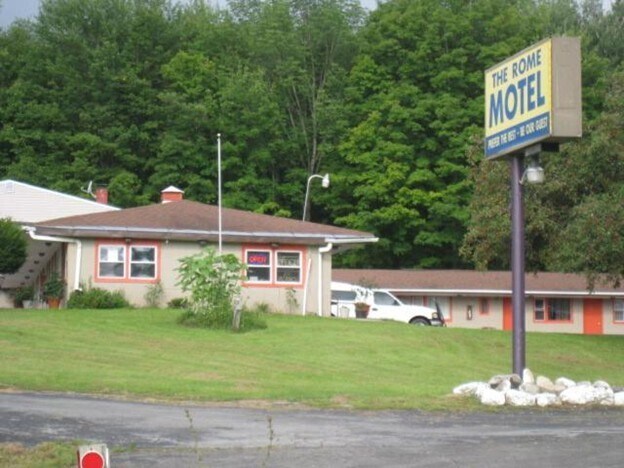 More details for 8257 Turin Rd, Rome, NY - Hospitality for Sale