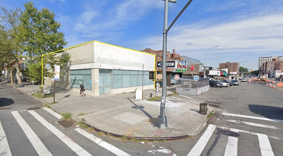 64-02-64-22 108th St, Flushing, NY for lease - Building Photo - Image 1 of 3