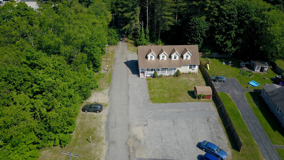 114 Main St, Oxford, MA à vendre - Photo principale - Image 1 de 1