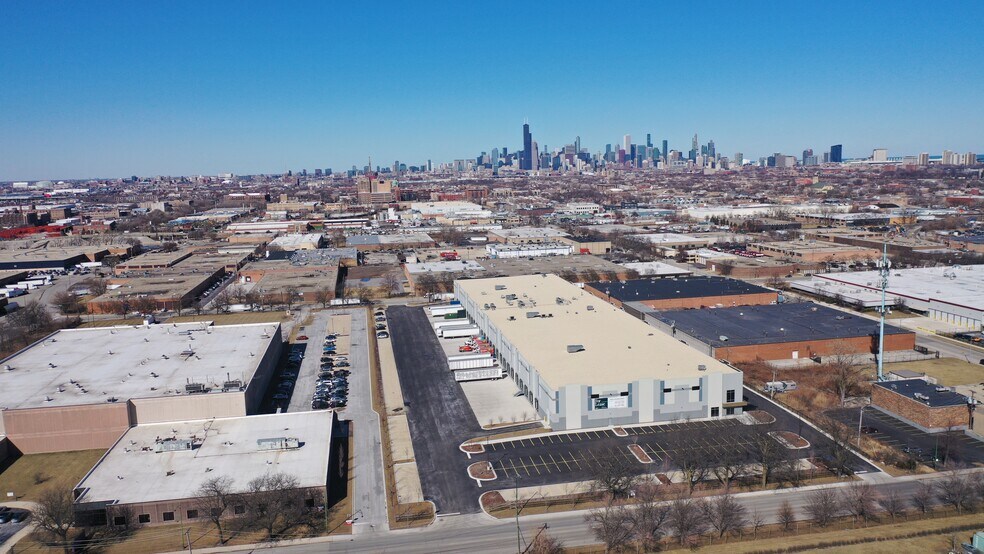 1032 W 43rd St, Chicago, IL à louer - Photo du bâtiment - Image 2 de 3