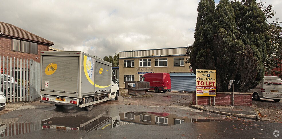 Westland Sq, Leeds for lease - Building Photo - Image 3 of 4