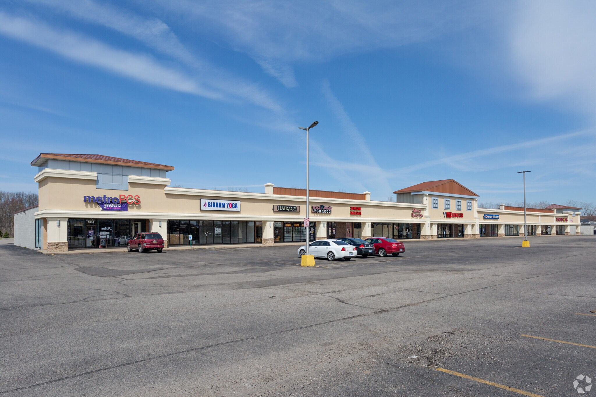 4545-4605 28th St SE, Grand Rapids, MI for lease Primary Photo- Image 1 of 3