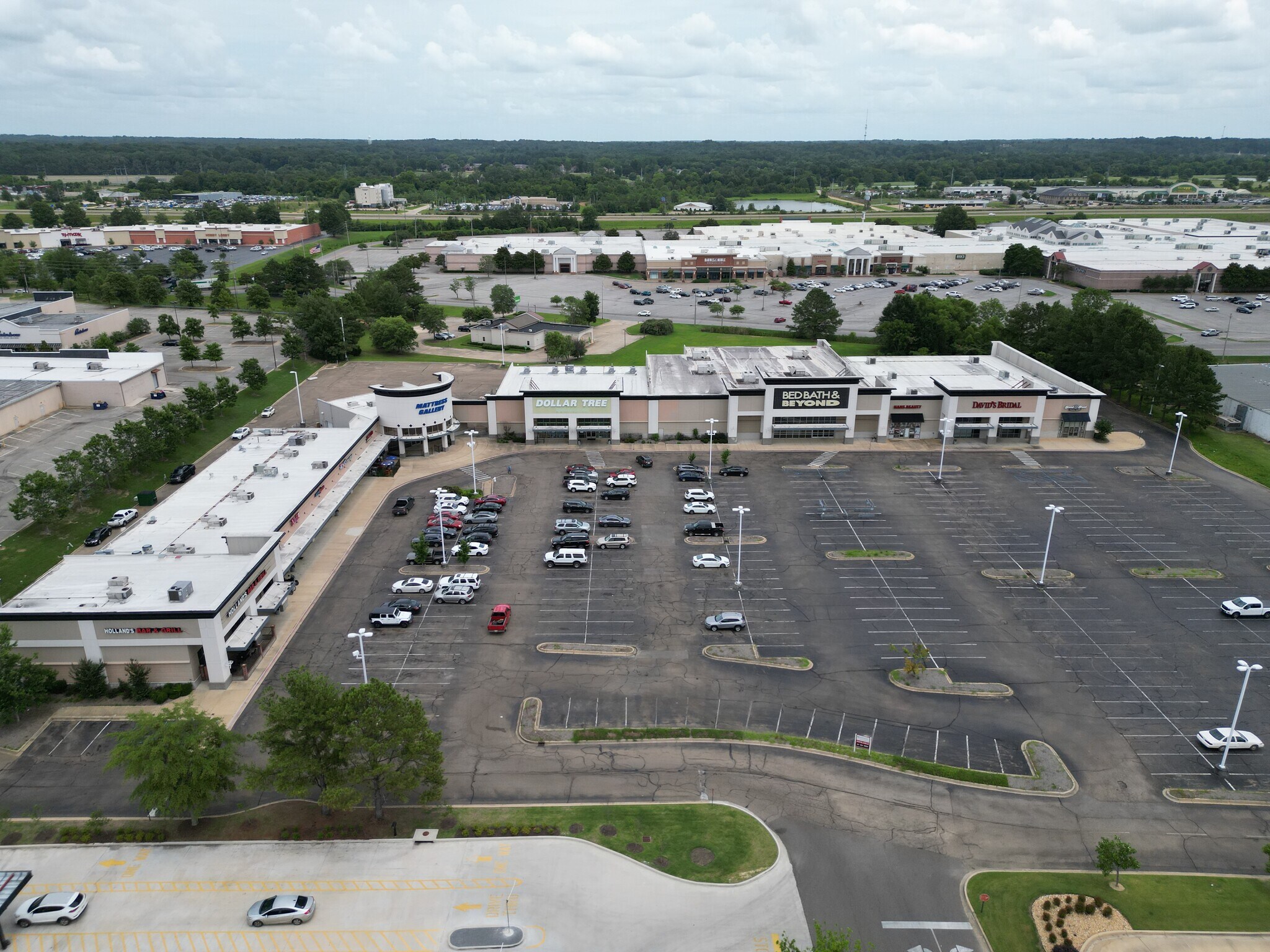 3944-3952 N Gloster St, Tupelo, MS for lease Primary Photo- Image 1 of 12