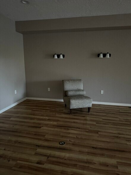 700-718 N Main Ave, Gresham, OR à louer - Photo intérieure - Image 3 de 16