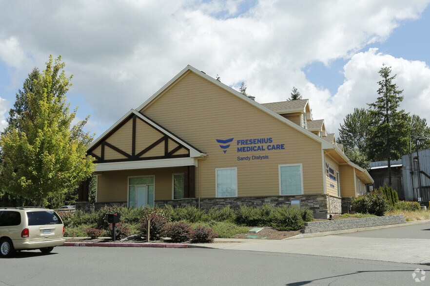 37139 Us-26 Hwy, Sandy, OR à vendre - Photo du bâtiment - Image 2 de 3