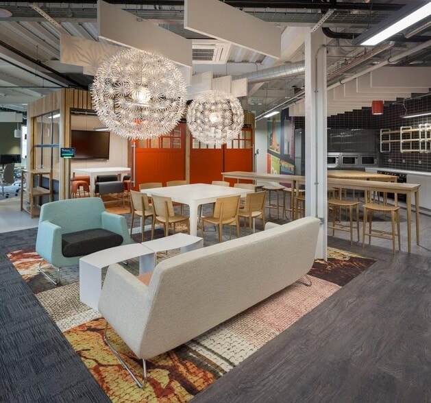 Newton St, Macclesfield for lease - Building Photo - Image 3 of 3