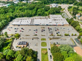 Plus de détails pour 219 S Main St, Attleboro, MA - Vente au détail à louer