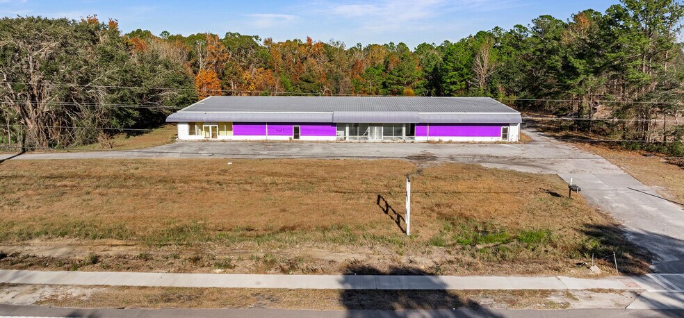 2636 E Oglethorpe Hwy, Hinesville, GA à vendre - Photo du bâtiment - Image 2 de 11
