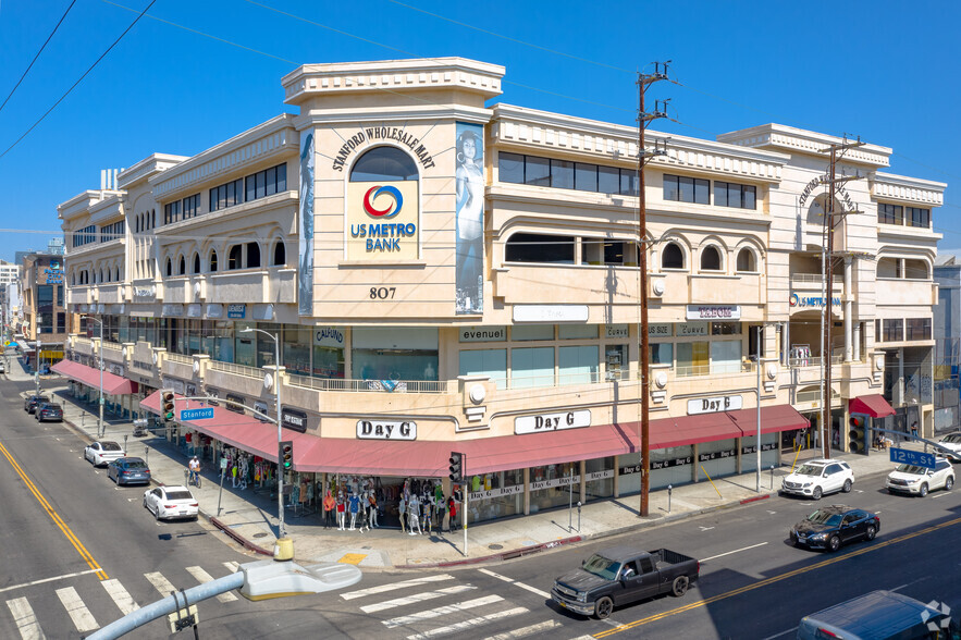 807-813 E 12th St, Los Angeles, CA for sale - Primary Photo - Image 1 of 1