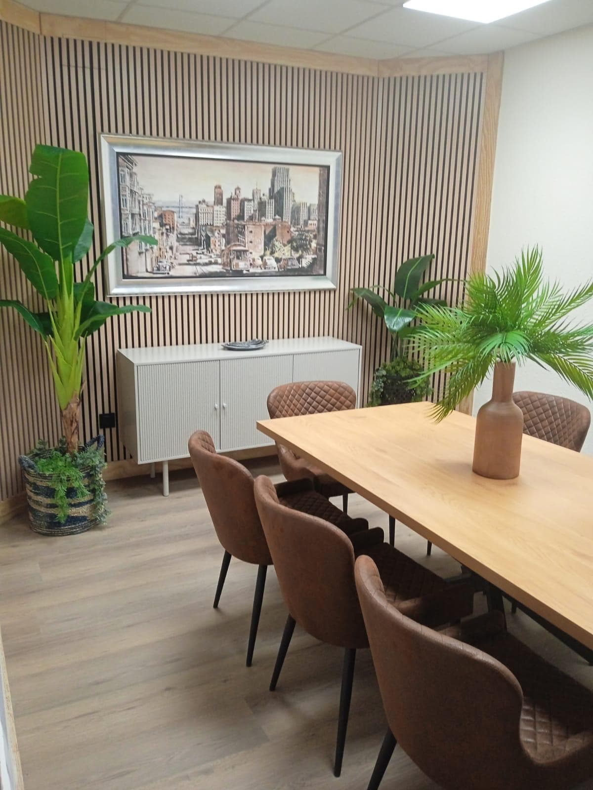 Paseo John Lennon, 12, Getafe, Madrid for lease Primary Photo- Image 1 of 14