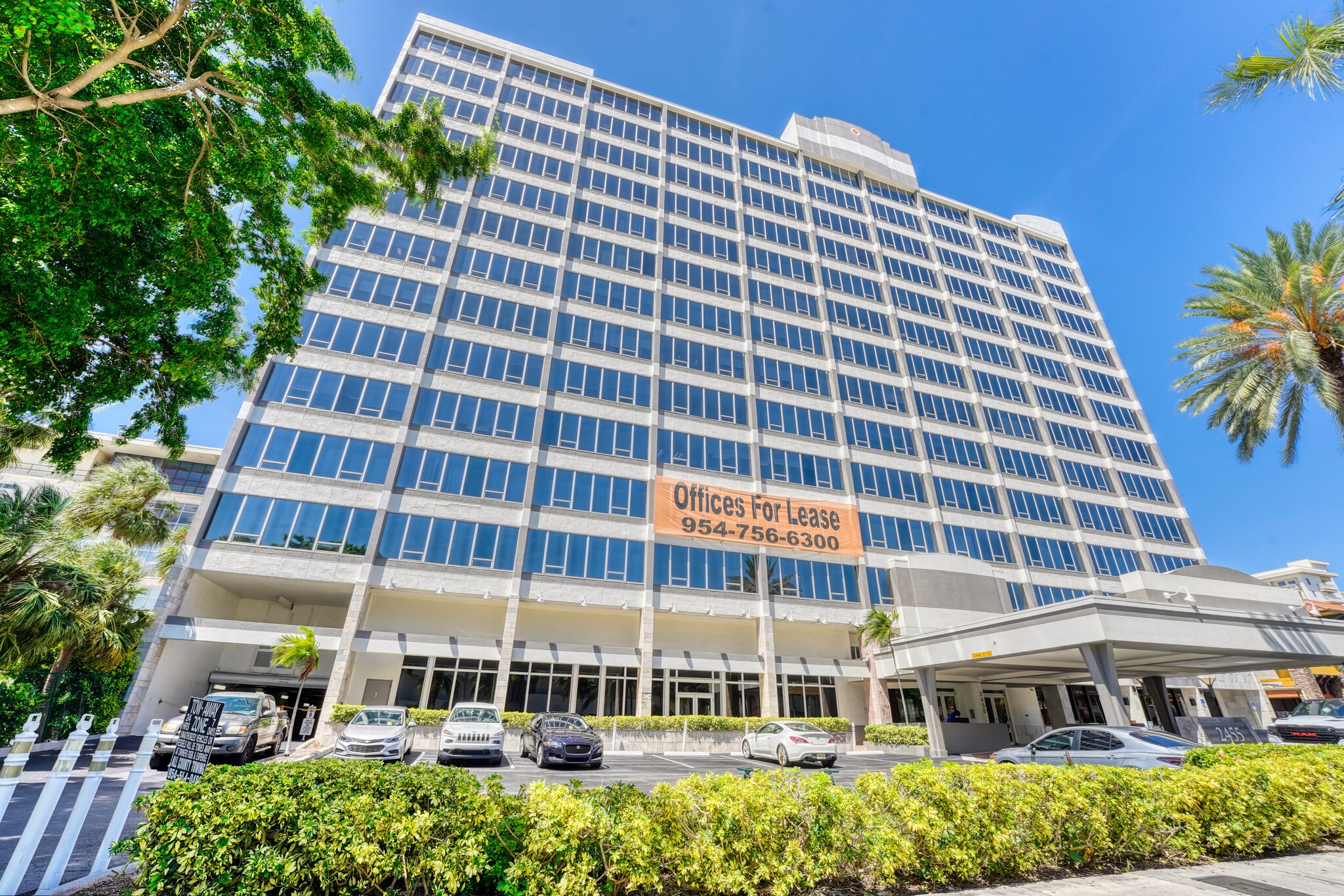 2455 E Sunrise Blvd, Fort Lauderdale, FL for sale Primary Photo- Image 1 of 125