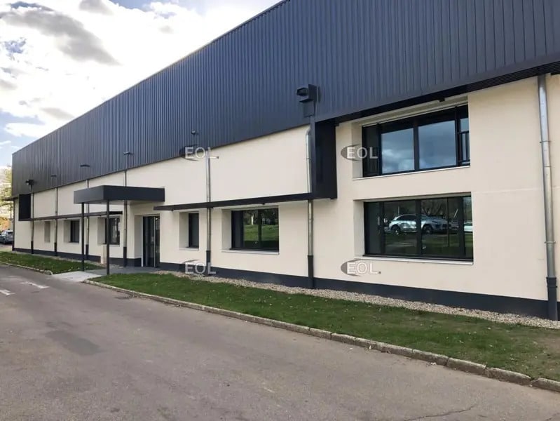 Office in Vénissieux for lease Building Photo- Image 1 of 10