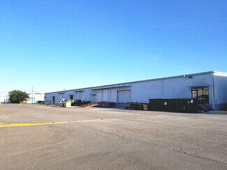 Plus de détails pour 401 N T St, Harlingen, TX - Industriel à louer