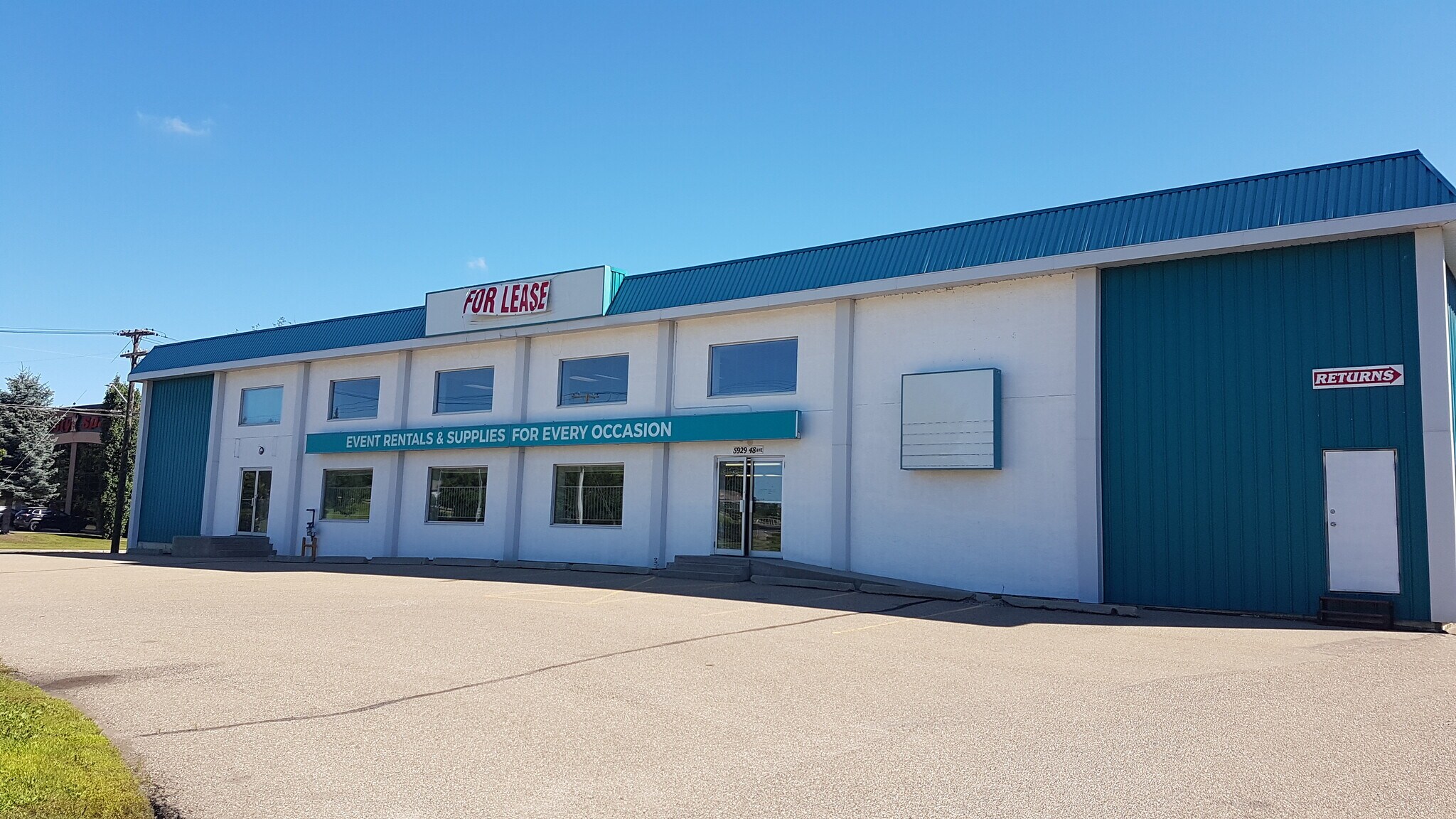 5929 48 Ave, Red Deer, AB à vendre Photo du bâtiment- Image 1 de 1