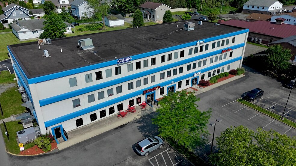 1111 Van Voorhis Rd, Morgantown, WV à louer - Photo du bâtiment - Image 3 de 46