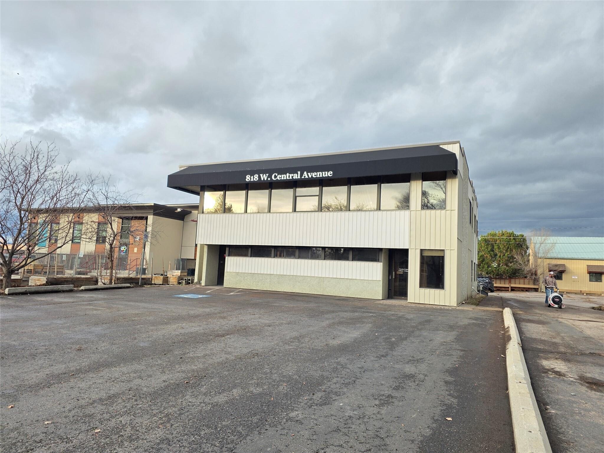 818 W Central Ave, Missoula, MT à vendre Photo du bâtiment- Image 1 de 12