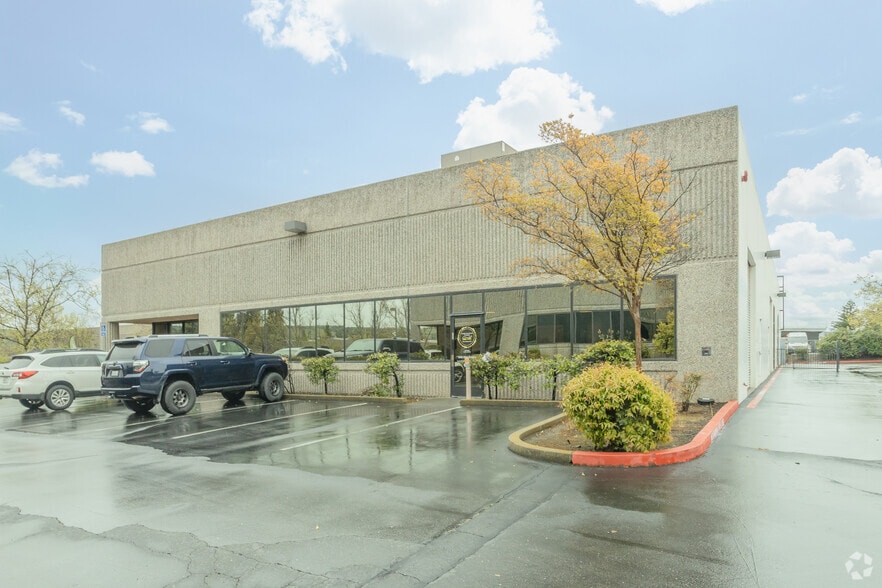 5003 Windplay Dr, El Dorado Hills, CA for sale - Building Photo - Image 3 of 11