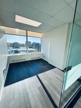 2-14 Boul Désaulniers, Saint-lambert, QC for lease Interior Photo- Image 2 of 4