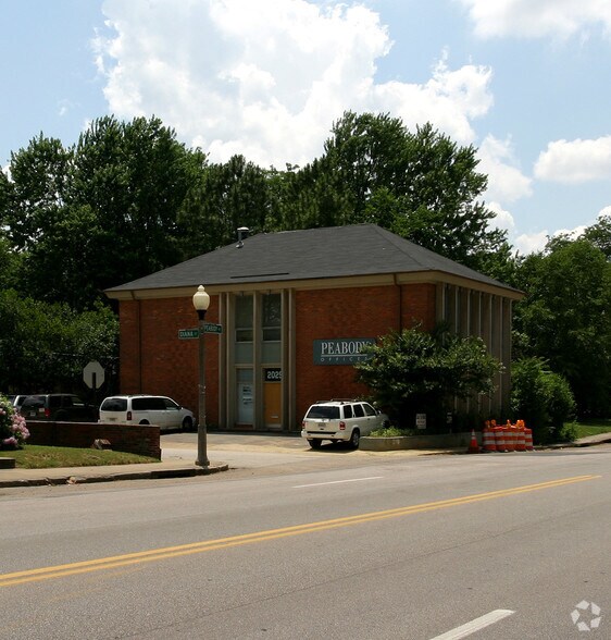 2029 Peabody Ave, Memphis, TN à louer - Photo du bâtiment - Image 2 de 33
