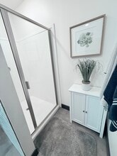 4685 S Highland Dr, Holladay, UT à louer Photo intérieure- Image 1 de 17