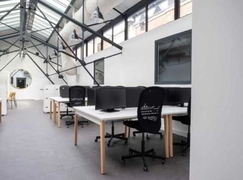Coworking Space in Paris for lease Interior Photo- Image 1 of 5