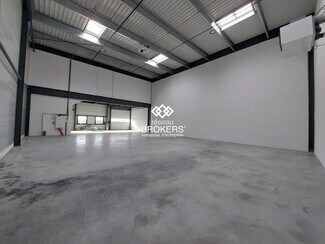 Plus de détails pour Plusieurs types d'espaces à louer