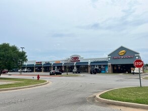 6406-6450 S Elm Pl, Broken Arrow, OK for lease Building Photo- Image 1 of 14