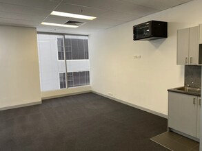 622 Ferntree Gully Road, Wheelers Hill for lease Interior Photo- Image 1 of 6