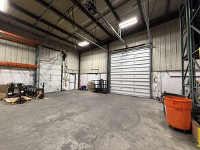608-612 Jeffers Cir, Exton, PA for lease Interior Photo- Image 2 of 6